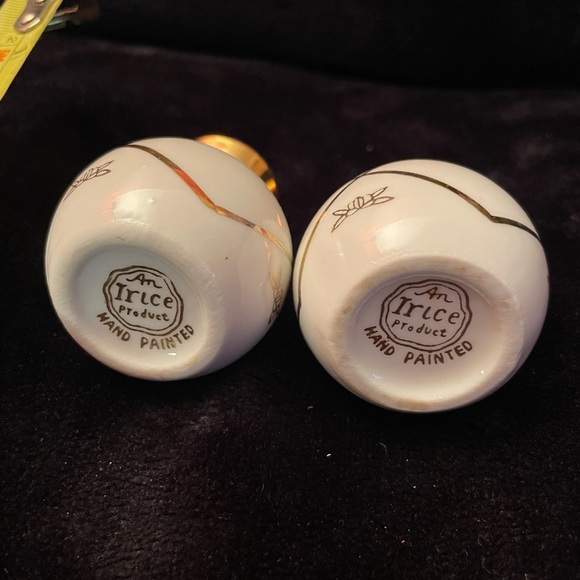 Rare Vintage Trice Gold Detailed Salt & Pepper Shakers - Picture 4 of 4